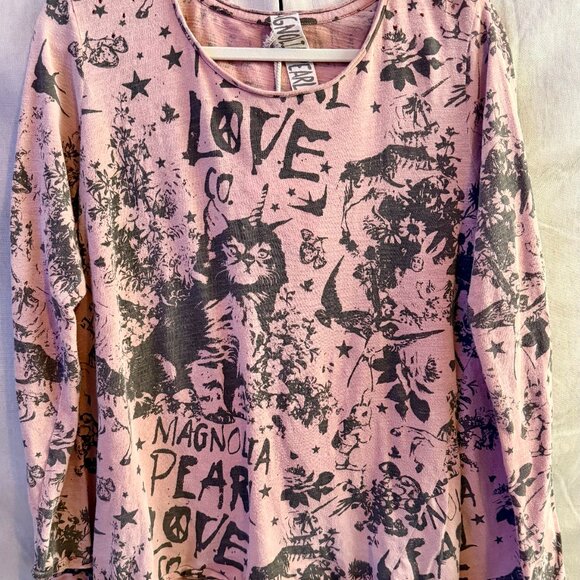 Magnolia Pearl Unicat Dylan T - Picture 4 of 15